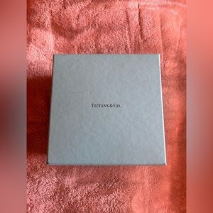 Tiffany & Co. X Clinique